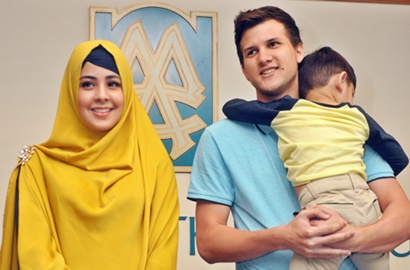 Ini Kisah Awal Sampai Anak Risty Tagor Diolesi Sambal oleh Stuart Collin