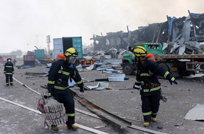 SMS Menyentuh Pemadam Kebakaran Ledakan Dahsyat Tianjing
