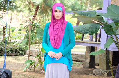 Serunya Nina Zatulini cs Rame-Rame Selfie Saat Syuting Sinetron 'Pangeran'