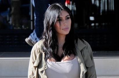 Hamil Tua, Kim Kardashian Justru Hobi Nyemil Makanan Manis