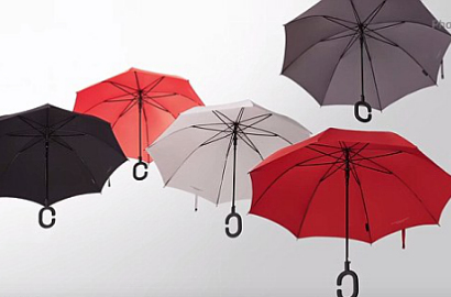 Phone-brella, Payung Buatan Korea Selatan untuk Pengguna Smartphone