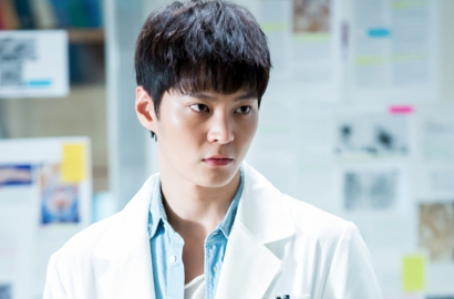Main Drama Medis Bareng, Joo Won Bandingkan Kim Tae Hee dan Moon Chae Won