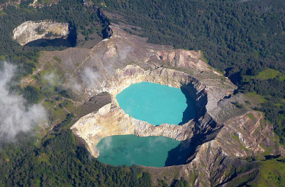 Warga Percaya Dunia Bakal Kiamat Kalau 2 Danau di NTT Bercampur