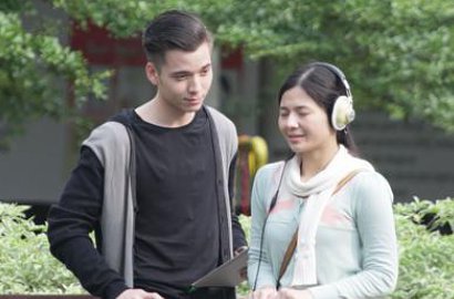 Lihat Romantisnya Steven William dan Eriska Rein di Foto 'Sebuah Lagu untuk Tuhan'