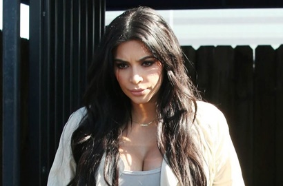 Kim Kardashian Wujudkan Mimpi Fans yang Terbaring di Rumah Sakit
