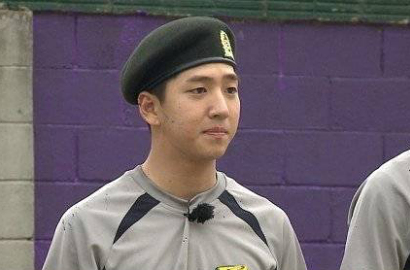 Baro B1A4 Tuai Kontroversi Usai Bilang Senang Bisa Gabung 'Real Men'