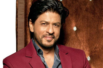Aw, Shahrukh Khan Pose Selfie Bareng Ibunda Kajol