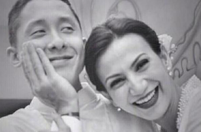Hamil Tua dan Perut Besar, Wanda Hamidah Yoga dengan Posisi Kepala di Bawah