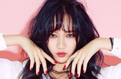 Makin Sensual, Jia miss A Berani Pamer Bra dan Paha Mulus di Majalah CeCi