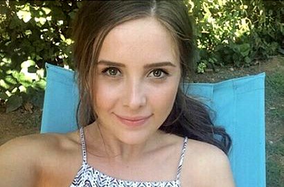 Liburan Seru di Bali, Selin Sezgin 'Elif' Tak Sempat Ganti Baju?