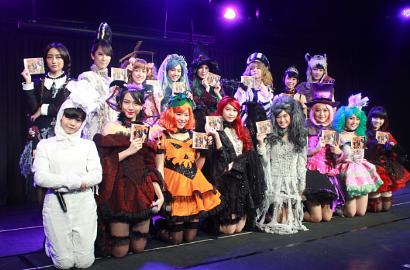Pakai Kostum Hantu, JKT48 Ungkap Ribetnya Syuting MV 'Halloween Night'