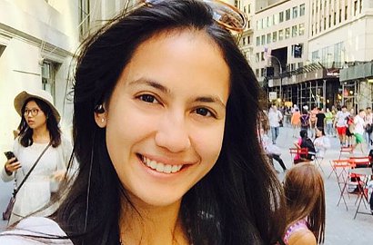Pulang Syuting, Pevita Pearce Ingatkan Fans Tonton 'Aach...Aku Jatuh Cinta'