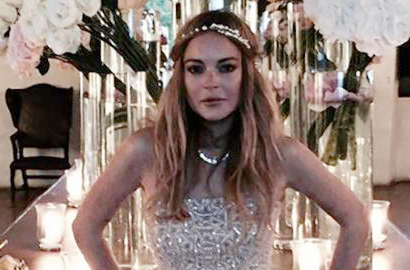Lindsay Lohan Lari-Larian Sambil Bugil di Pesta Pernikahan