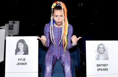 Miley Cyrus Bocorkan Posisi Kursi Para Artis di MTV VMA 2015