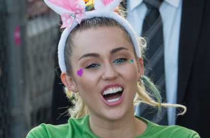 Jadi Host MTV VMA 2015, Begini Kostum Cetar Miley Cyrus