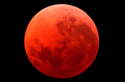 Munculnya Bulan Berdarah September 2015 Sinyal Kiamat?