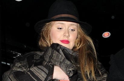 Dikabarkan Akan Rilis Album Ketiga, Adele Malah Tolak Tur Senilai Rp 1,7 Triliun