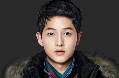 Wow, Song Joong Ki Siap Main Baseball Bareng Tim Idolanya