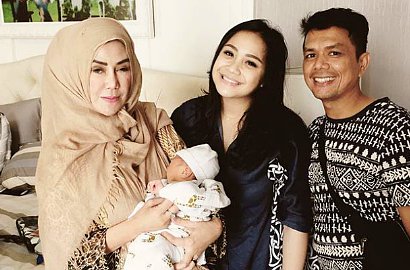 Rafathar Lebih Sering dengan Orangtua Nagita, Ibunda Raffi Ahmad Sedih?