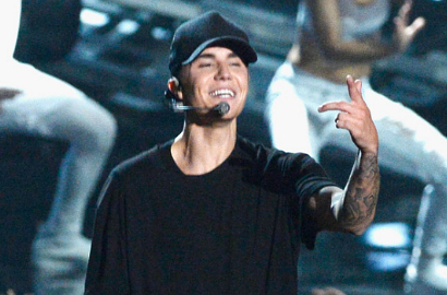 Ternyata Ini Alasan Justin Bieber Nangis Saat Tampil di MTV VMAs 2015
