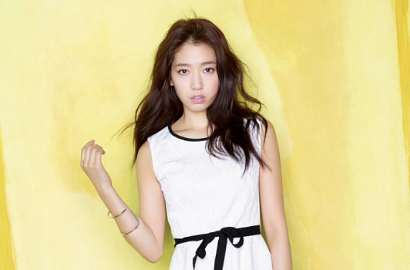 Park Shin Hye Rayakan Kontrak Baru dengan Agensi Sambil Minum-Minum