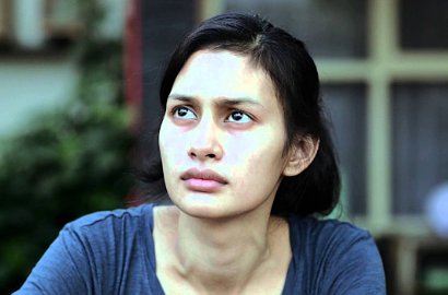 Raihaanun Terbebani Jadi Korban Poligami di Film 'Sendiri Diana Sendiri'