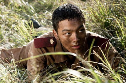 Intip Gagahnya Yeo Jin Goo dkk Jadi Tentara di Video Karakter 'Western Front'