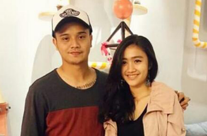 Derby Romero Tepis Isu Campakkan Febby Blink Demi Rossa