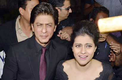 Makin Mesra, Kajol-Shahrukh Khan Tiduran di Perahu di 'Dilwale'