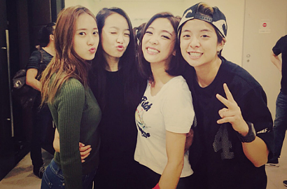 Tanpa Sulli, f(x) Tetap Bahagia Saat Rayakan 6 Tahun Debut