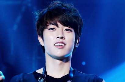 Anti Jaim, Sungyeol Infinite Doyan Selfie dengan Muka Jelek