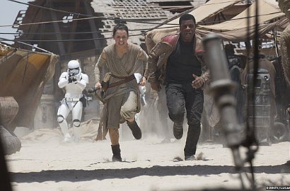 Berbeda Sehari, 'Star Wars: The Force Awakens' Akan Dirilis Lebih Awal di Inggris