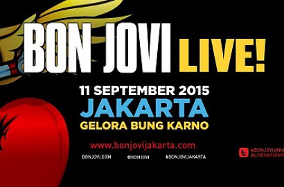 Sampai di Jakarta, Bon Jovi Foto Bareng Ondel-Ondel