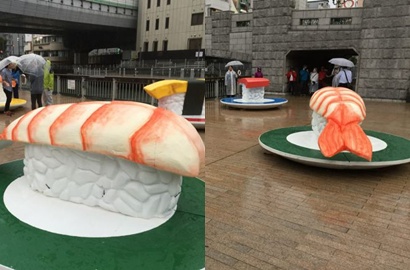 Wow, Sungai di Osaka Jadi Lautan Sushi Raksasa