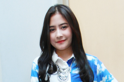 'Pray for Makkah', Prilly Latuconsina Berduka Atas Tragedi Crane Jatuh di Masjidil Haram