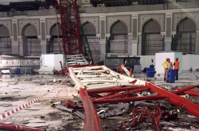 Crane Roboh di Masjidil Haram Tak Hentikan Korban Jamaah Haji Beribadah