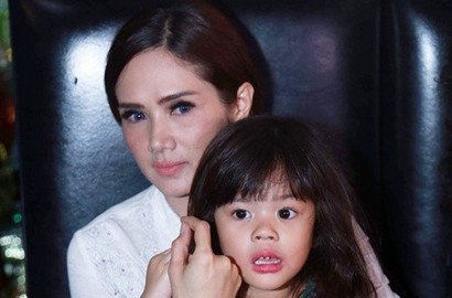Lepas Alat KB, Mulan Jameela Ingin Hamil Anak Ahmad Dhani Lagi