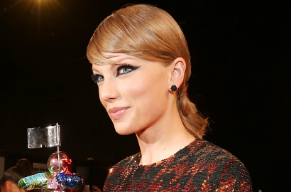 Dianggap Bikin Fitnah, Taylor Swift Dituntut Oleh Penyiar Radio Ini