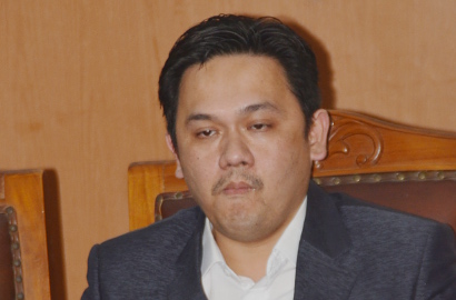 Farhat Abbas Kabur ke Singapura untuk Hindari Penangkapan?