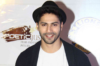 Syuting Sampai Lupa Waktu, Varun Dhawan Posting Foto Seksi