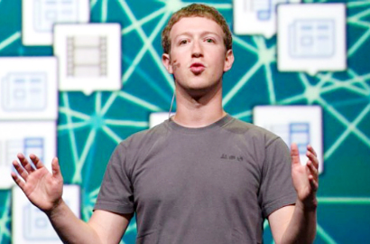Intip Meja Kerja Mark Zuckerberg yang Super Sederhana di Kantor Facebook