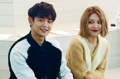 Minho SHINee-Sooyoung SNSD Girang Selfie Bareng Ciara dan Chloe Moretz di New York