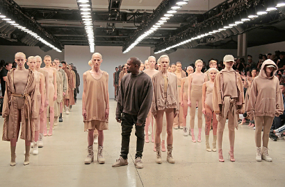 Kanye West Bikin Chaos di New York Fashion Week 2015