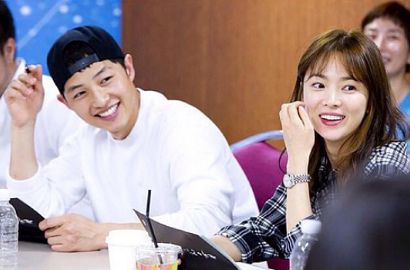 KBS Rilis Foto Resmi Joong Ki-Hye Kyo di Lapangan Udara 'Descendants of the Sun'