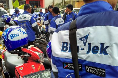 Wah, Blu-Jek Jadi Saingan Baru Go-Jek dan GrabBike