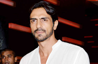 Arjun Rampal Bicara Tudingan Orang Ketiga dalam Perceraian Hrithik Roshan