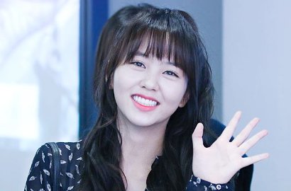 Tampil Polos di Lokasi Syuting Film 'Pure Love', Kim So Hyun Tetap Cantik