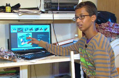 Ahmed Mohamed 'Bocah Jam' Bakal Pindah dari Sekolahnya