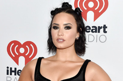 Sudah Rilis, Demi Lovato Buktikan 'Confident' Bercerita Tentang Seks