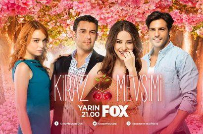 Ayaz-Oyku cs Lebih 'Dewasa' di  Poster 'Cinta di Musim Cherry' Season 2